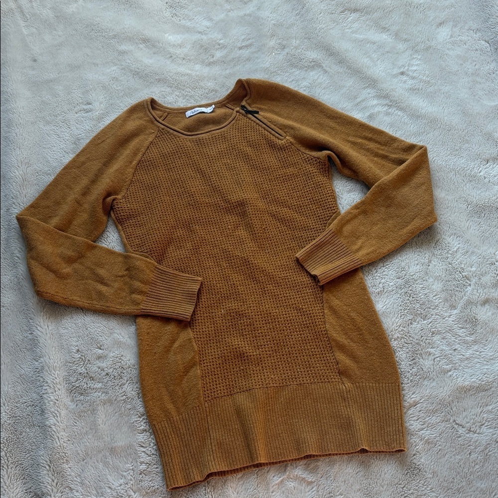 Reitmans Ribbed Knit Top – Size XS | Mustard Cozycore | Fall Capsule | - Picture 5 of 9